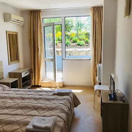 Kristal Несебър