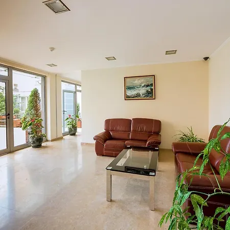 Kristal Apartment Nesebar