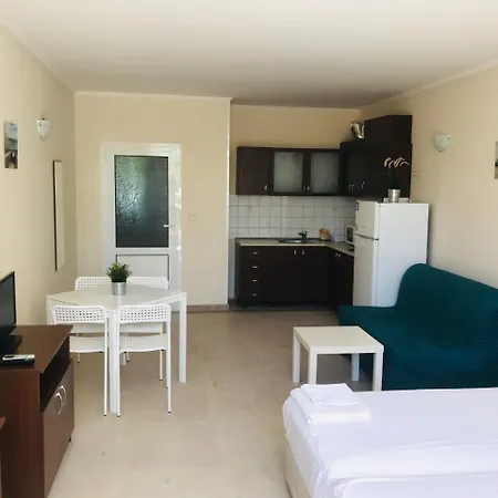 Kristal Apartment *