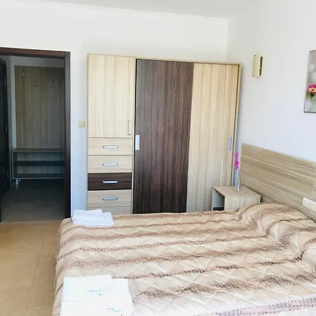 Kristal Apartment